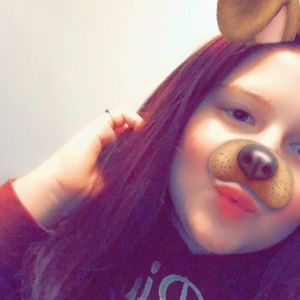Meet your Posher, Makayla